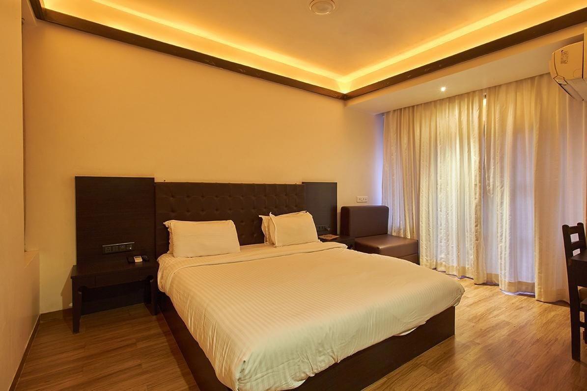 קלנגוטה Sinq Beach Resort מראה חיצוני תמונה
