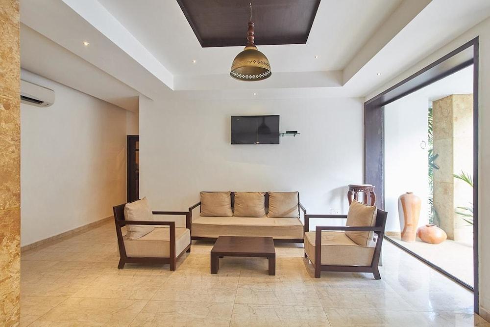קלנגוטה Sinq Beach Resort מראה חיצוני תמונה